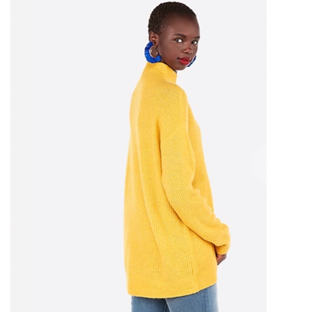 Express Sweater - Picture 2 of 8